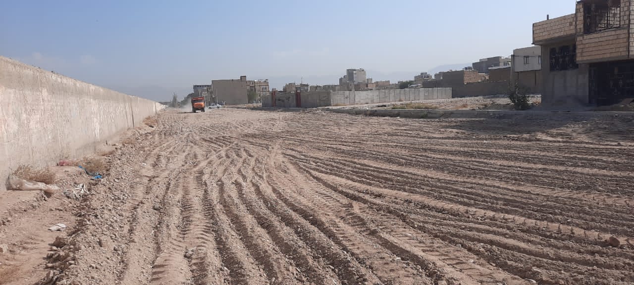 اجرای عملیات زیرسازی انتهای خیابان الغدیر