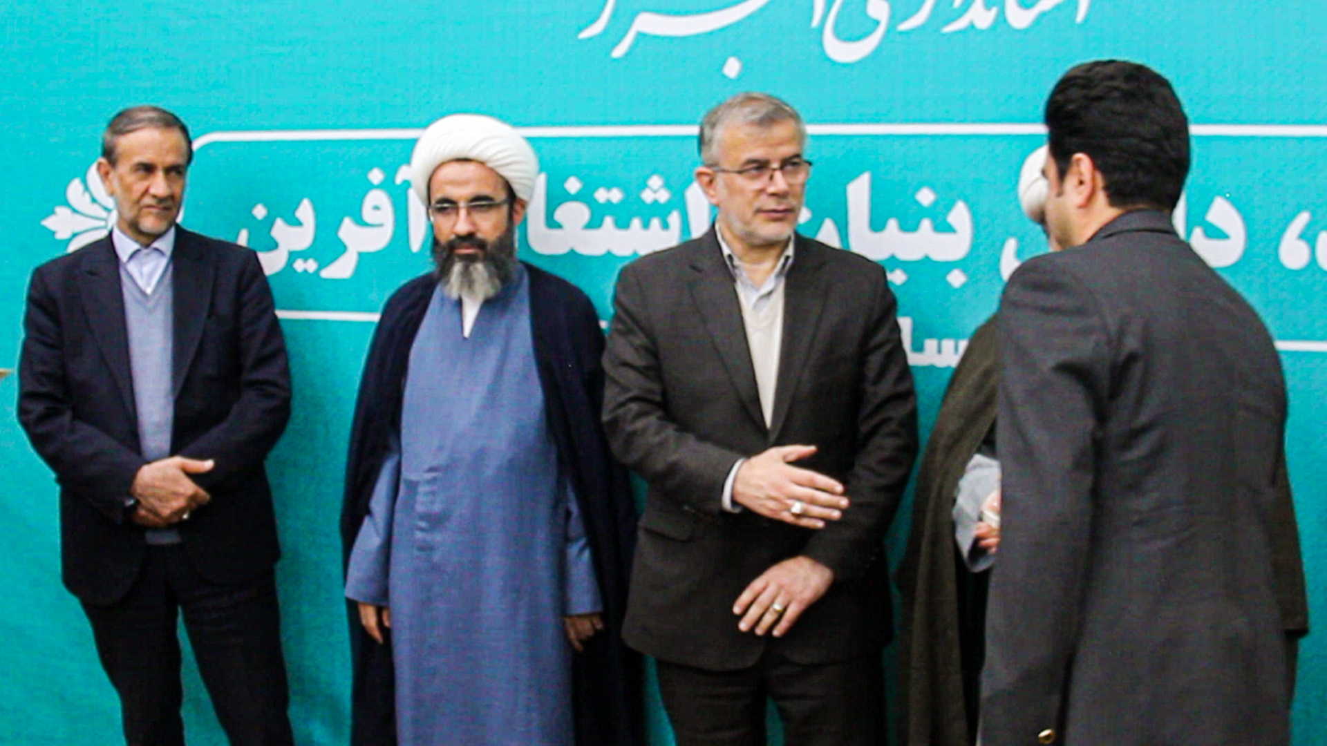 از فرشید عبدالملکی رئیس اداره فرهنگی اجتماعی و ورزشی شهرداری محمدشهر تجلیل شد