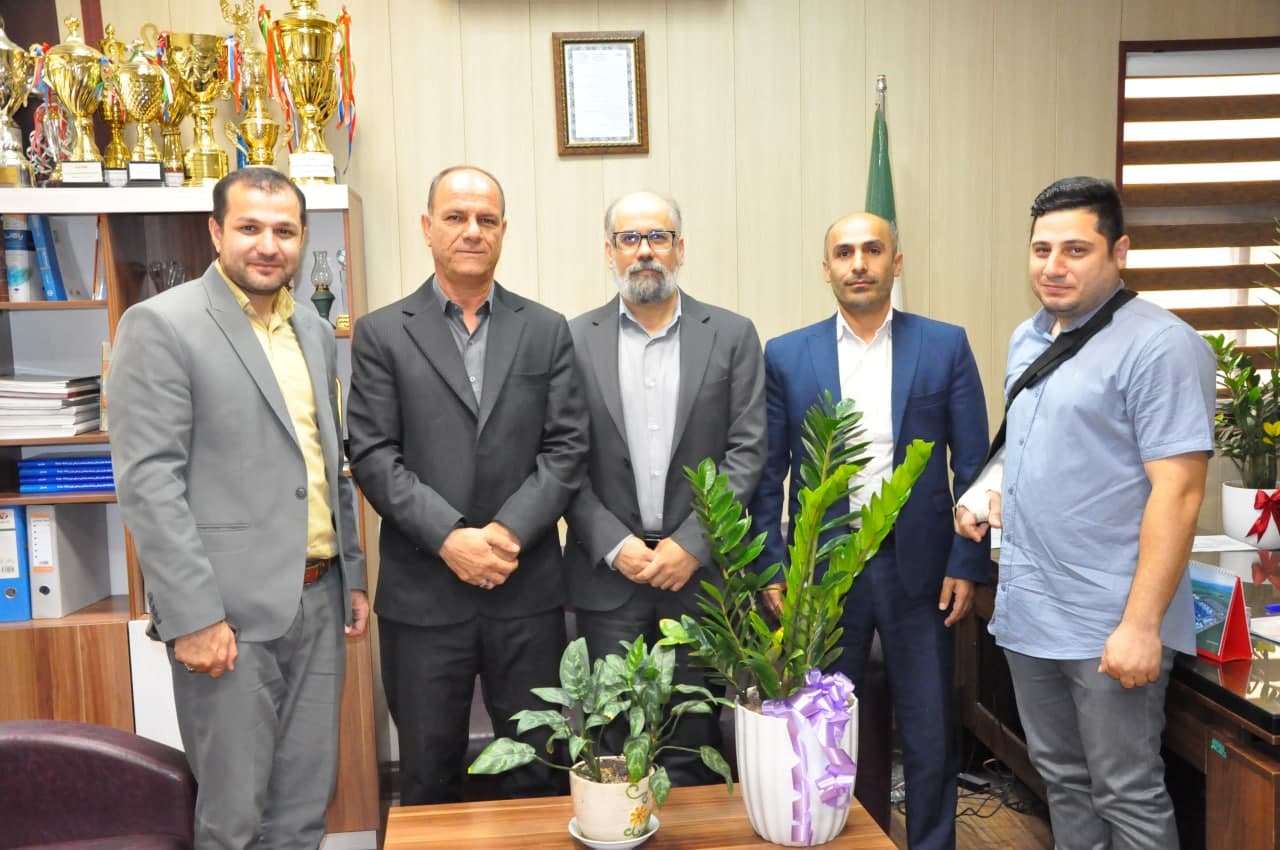 برنامه ریزی جهت اجرای طرح رایگان غربالگری و پیشگیری از بیماری های قلبی و عروقی  در محمدشهر
