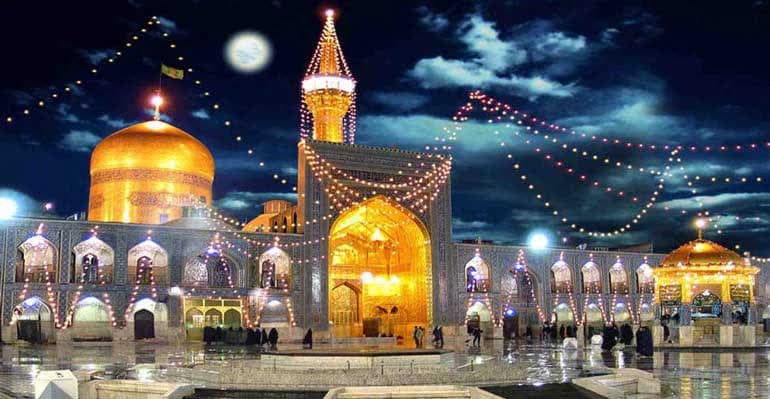 اعزام آخرین گروه از نیروهای زحمتکش خدمات شهری و فضای سبز شهرداری محمدشهر به سفر زیارتی مشهد مقدس