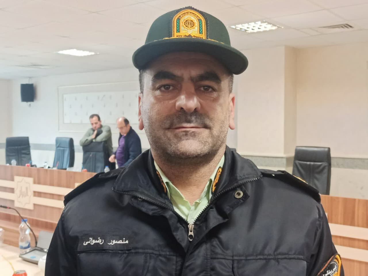سرگرد رضوانی رئیس کلانتری ۲۵ محمدشهر از کشف بيش از 11 هزار عدد مواد محترقه و ۴۲ کيلوگرم مواد منفجره در محمدشهر خبر داد. 