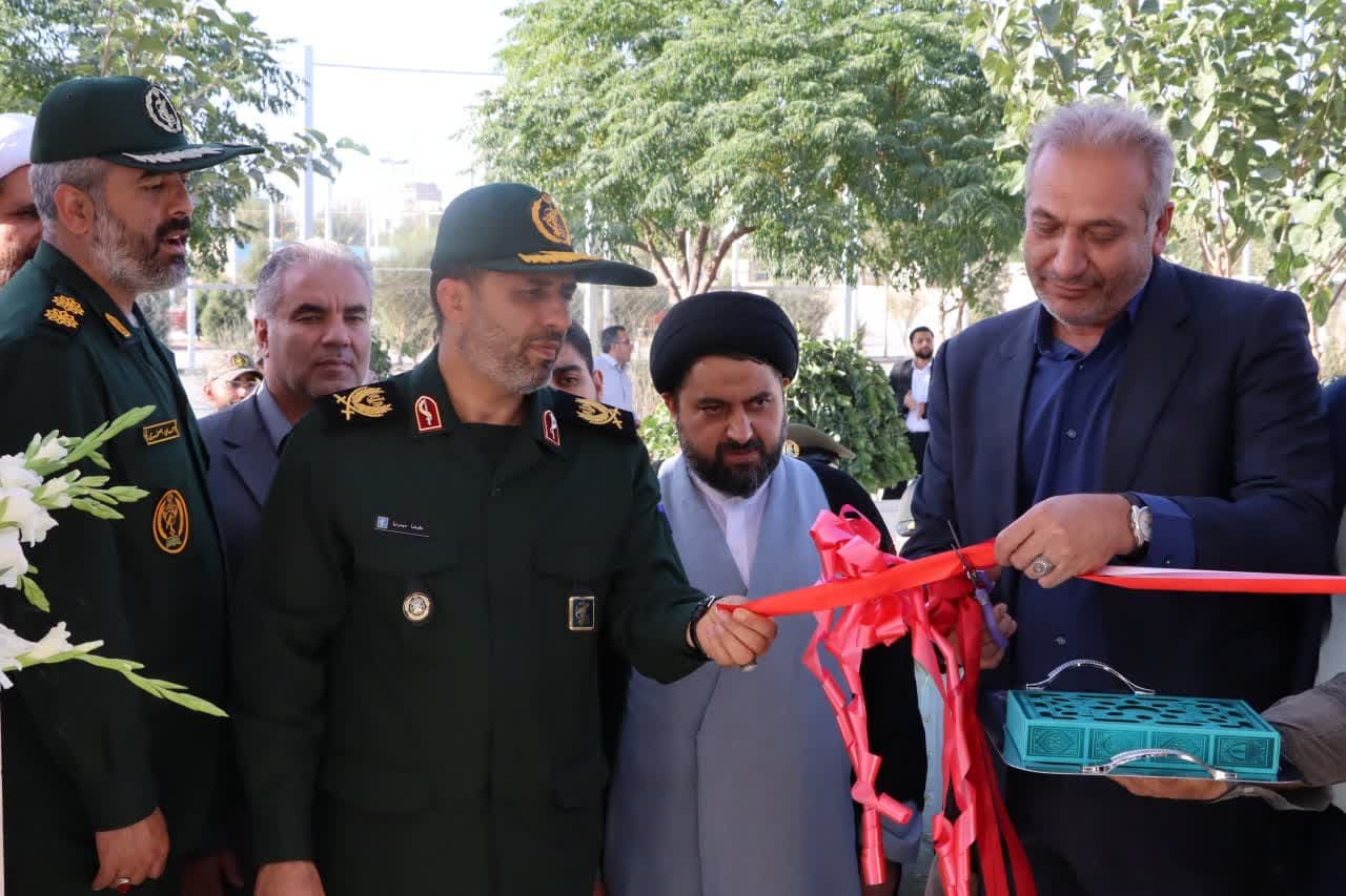 آیین افتتاح یادمان شهید خوشنام در محمدشهر